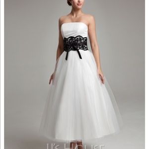 Tea length JJs House wedding dress. Burgundy and White. Brand New. Size 16.